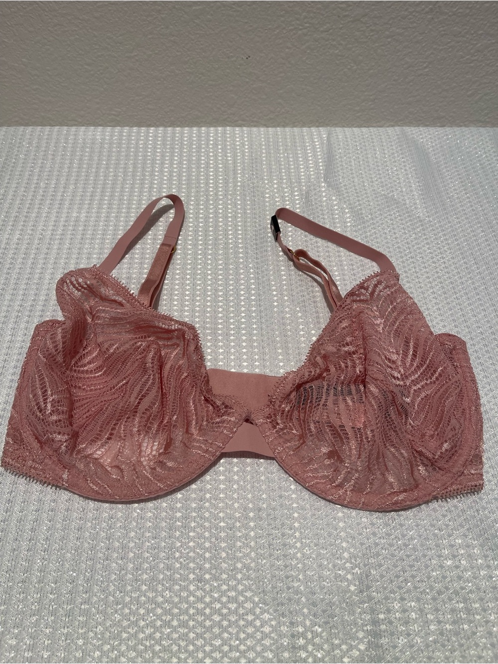 Sheer Lace Underwire Bra - Dusty Rose - NWT - 32DDD